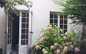 Charmante Maisonnette Jardin Triangle D'Or